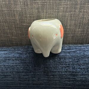 Cute elephant planter